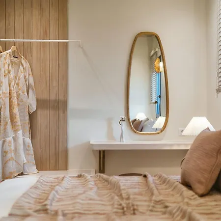 Salty Angel Sea Front Vila