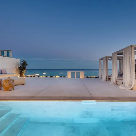 Salty Angel Sea Front *