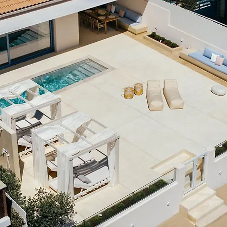 Salty Angel Sea Front Villa