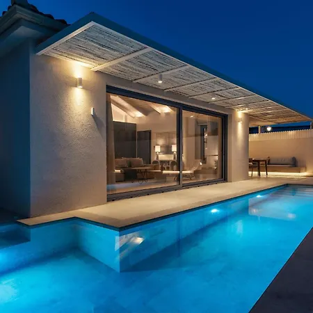 Villa Salty Angel Sea Front *